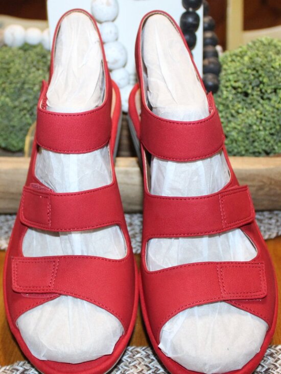 Clarks Shoes - NWT Clark Reedly Juno Wedge sandals 9 1/2 WIDE SHARP! COMFY!